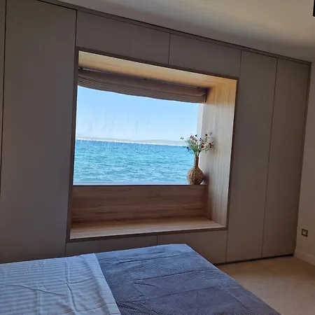 Villa Skalja Beachfront House Magazin Ždrelac