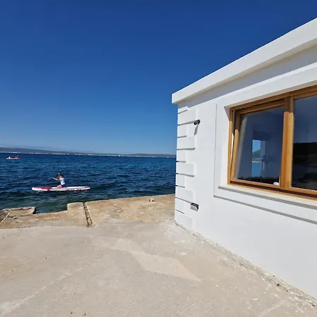 Villa Skalja Beachfront House Magazin Ždrelac