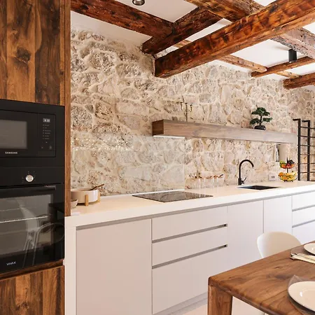 Skalja Beachfront House Magazin Villa *