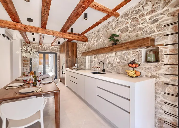 Skalja Beachfront House Magazin Zdrelac