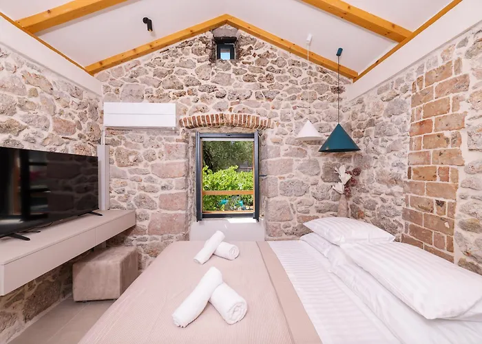 Villa Skalja Beachfront House Magazin *