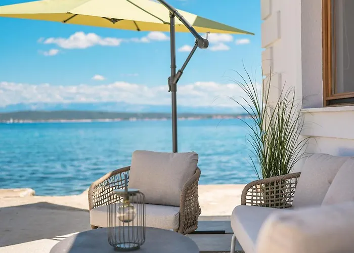 Skalja Beachfront House Magazin Villa Zdrelac