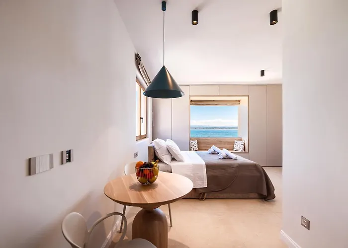 Villa Skalja Beachfront House Magazin