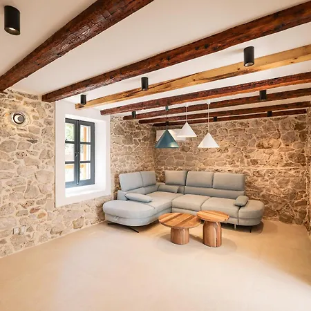 Villa Skalja Beachfront House Magazin *