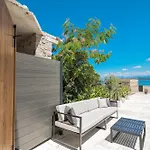 Villa Skalja Beachfront House Magazin