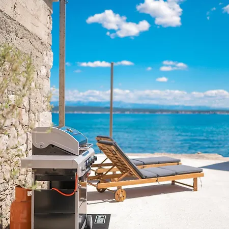 Villa Skalja Beachfront House Magazin *