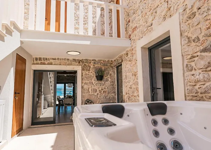 别墅 Skalja Beachfront House Magazin Ždrelac